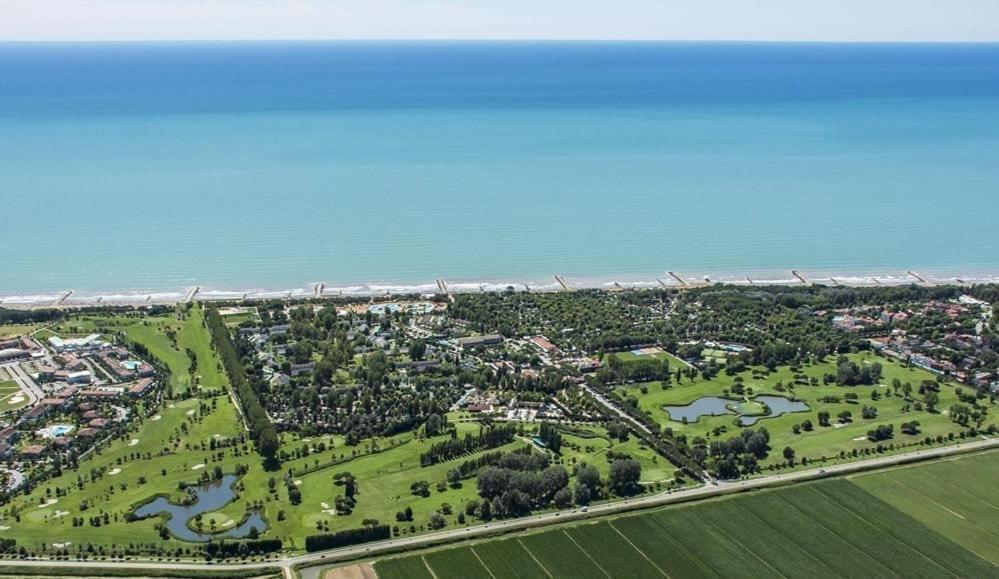 Estivo Premium Plus Mobile Homes On Camping Pra Delle Torri Каорле Экстерьер фото